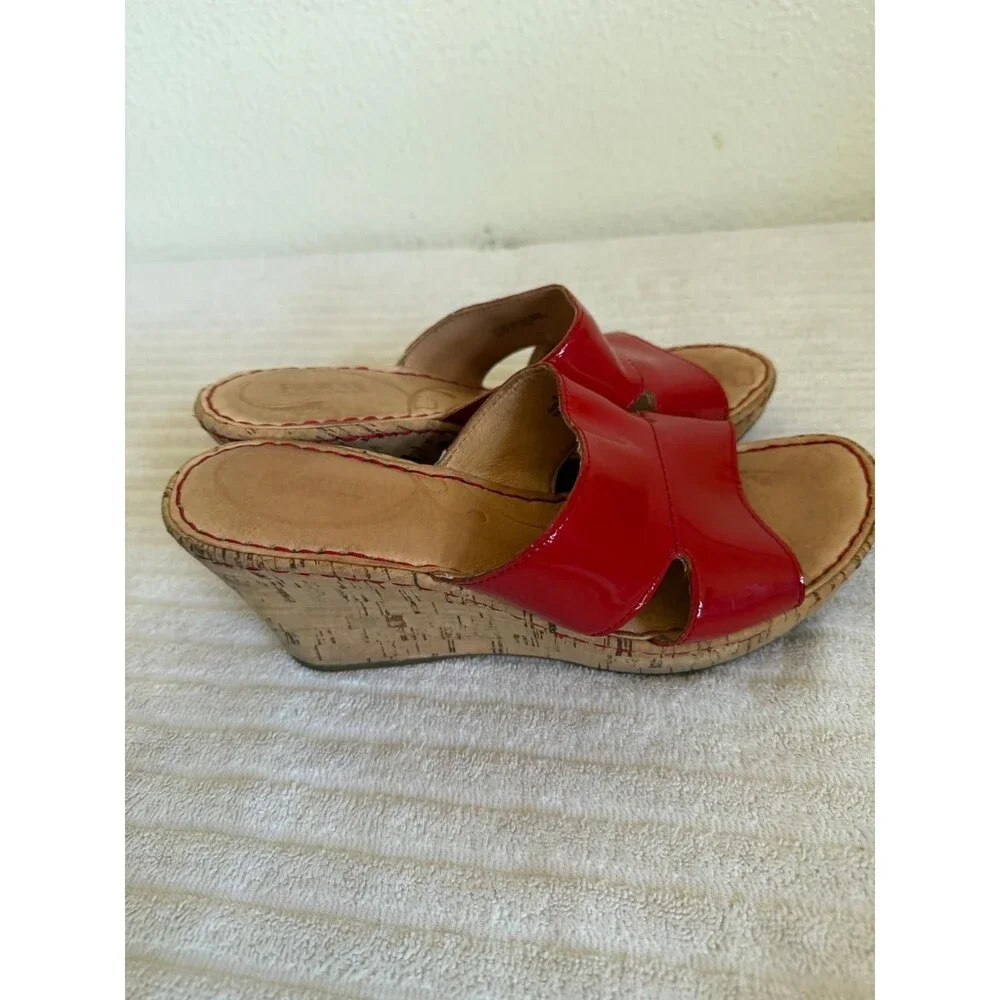 Born Women’s Red Patent Leather Wedge Slide Sandals Size 8 M